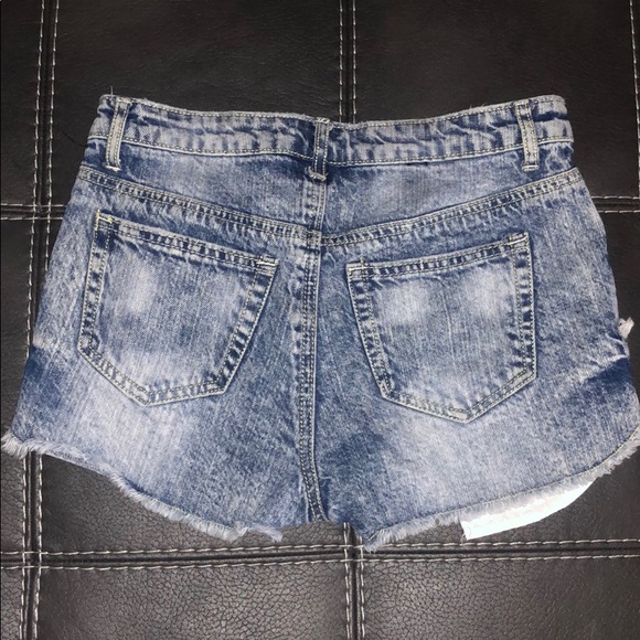 High rise denim shorts - Picture 2 of 2